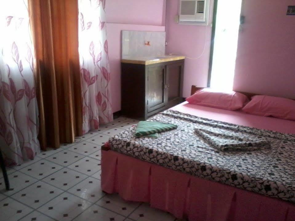 Quoyas Inn Davao Экстерьер фото
