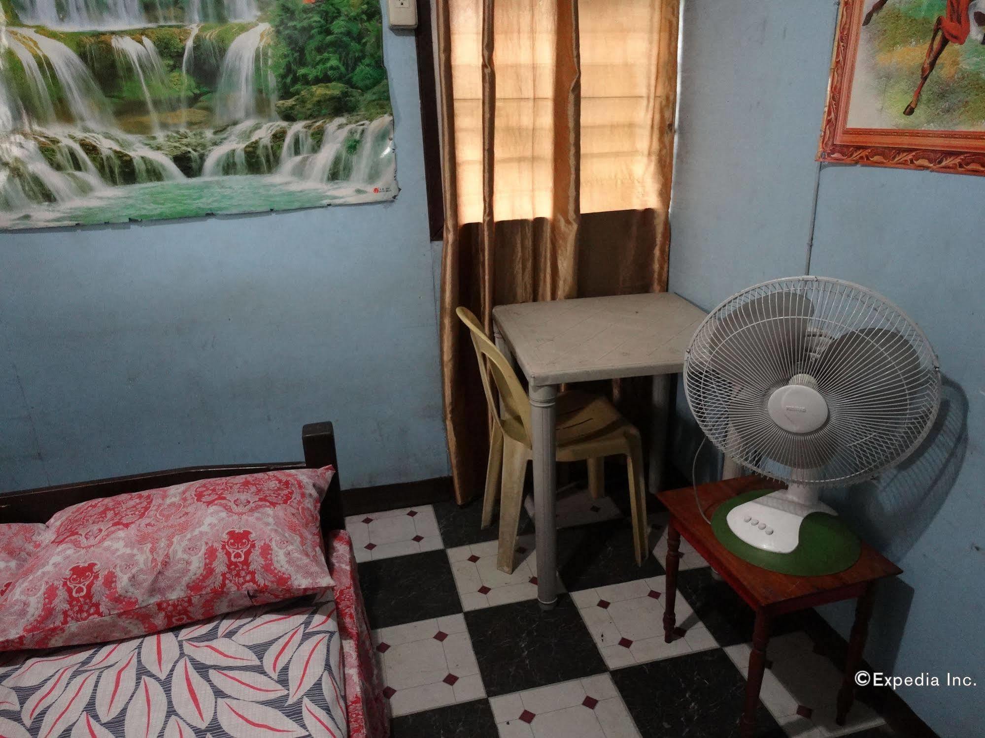Quoyas Inn Davao Экстерьер фото